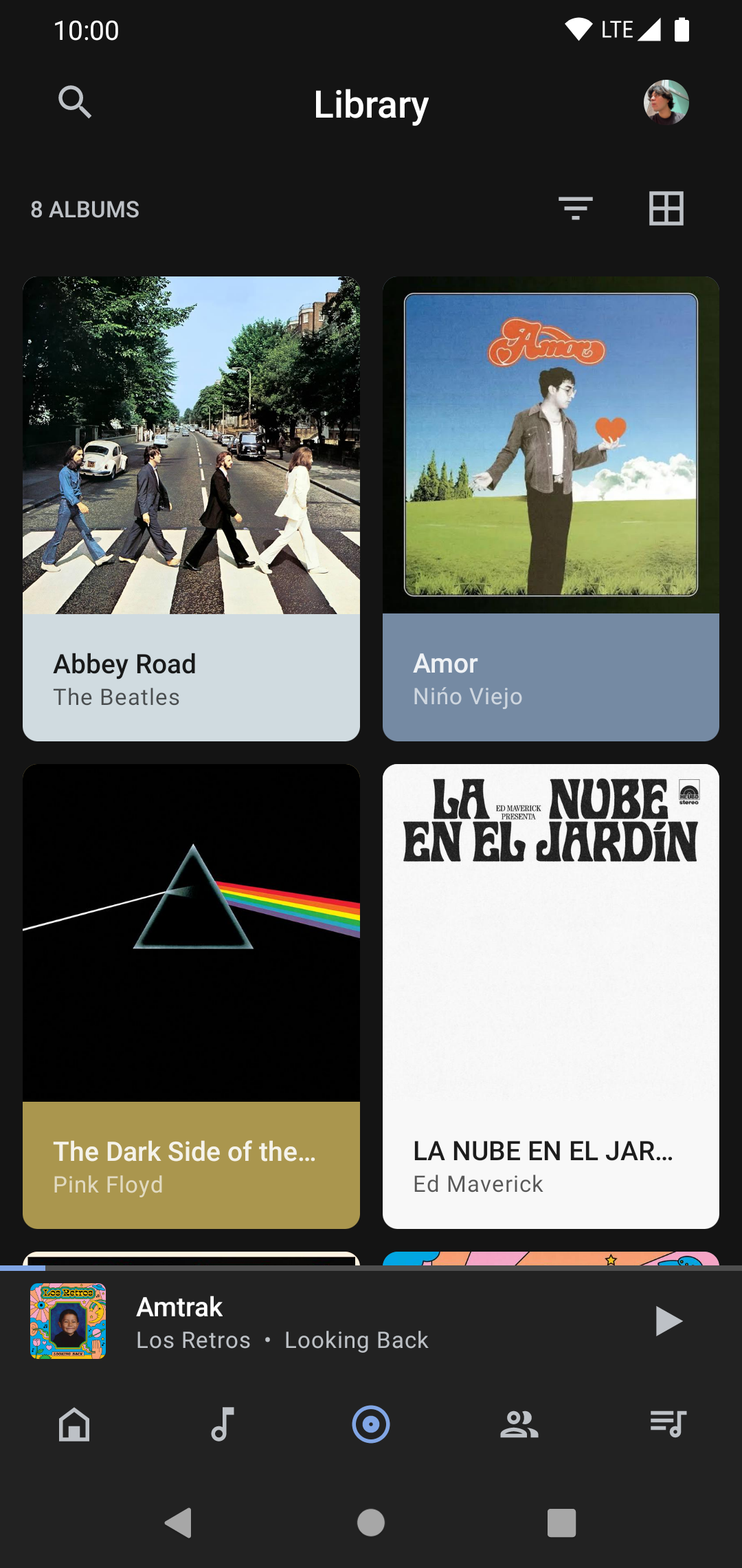 Albums screen in dark mode